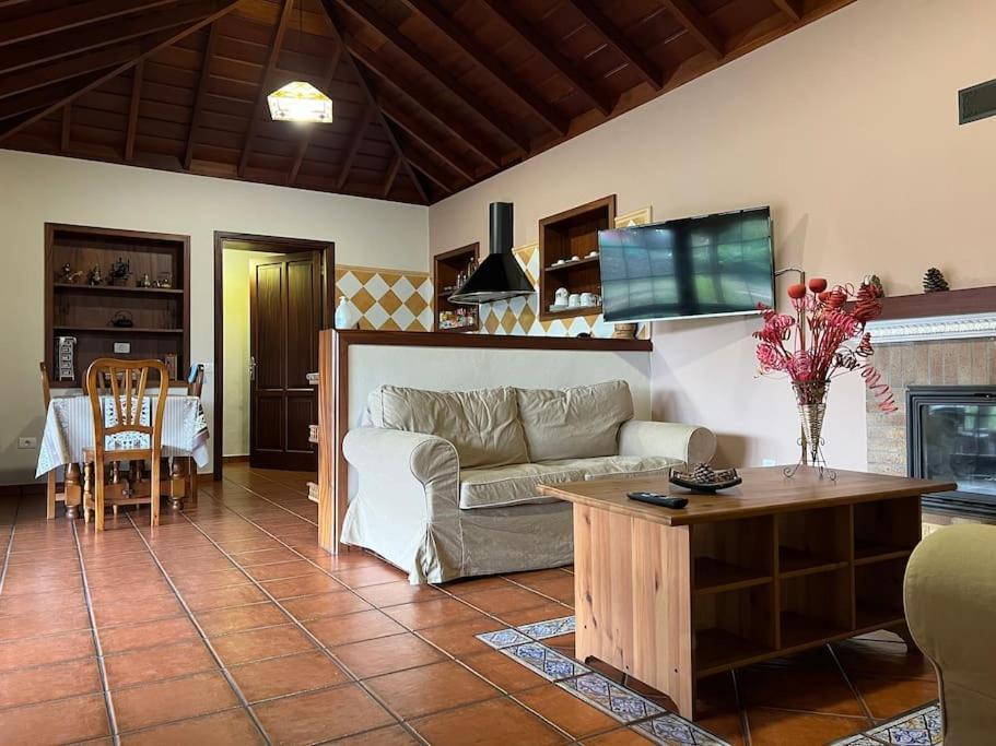 Rustic House La Montana Villa เบรญาบาฆา ภายนอก รูปภาพ